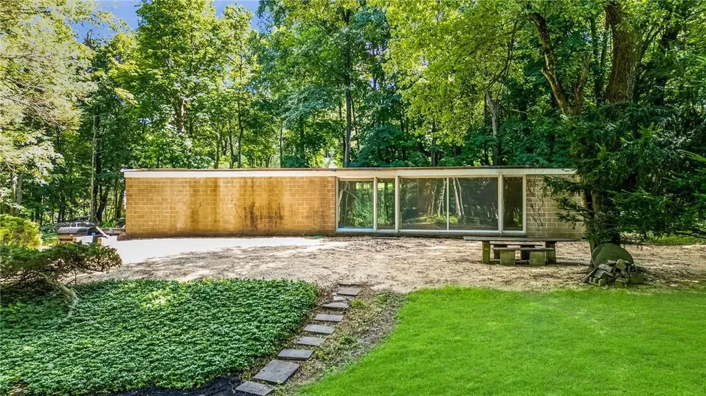 319 Pound Ridge Road Bedford NY 10506