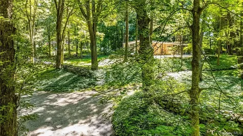 319 Pound Ridge Road Bedford NY 10506