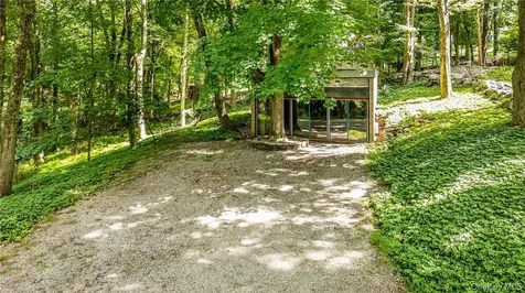 319 Pound Ridge Road Bedford NY 10506