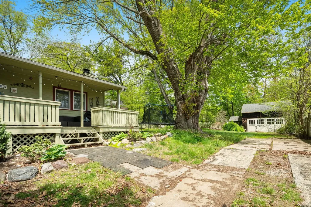 25 Brookville Avenue Ossining NY 10562