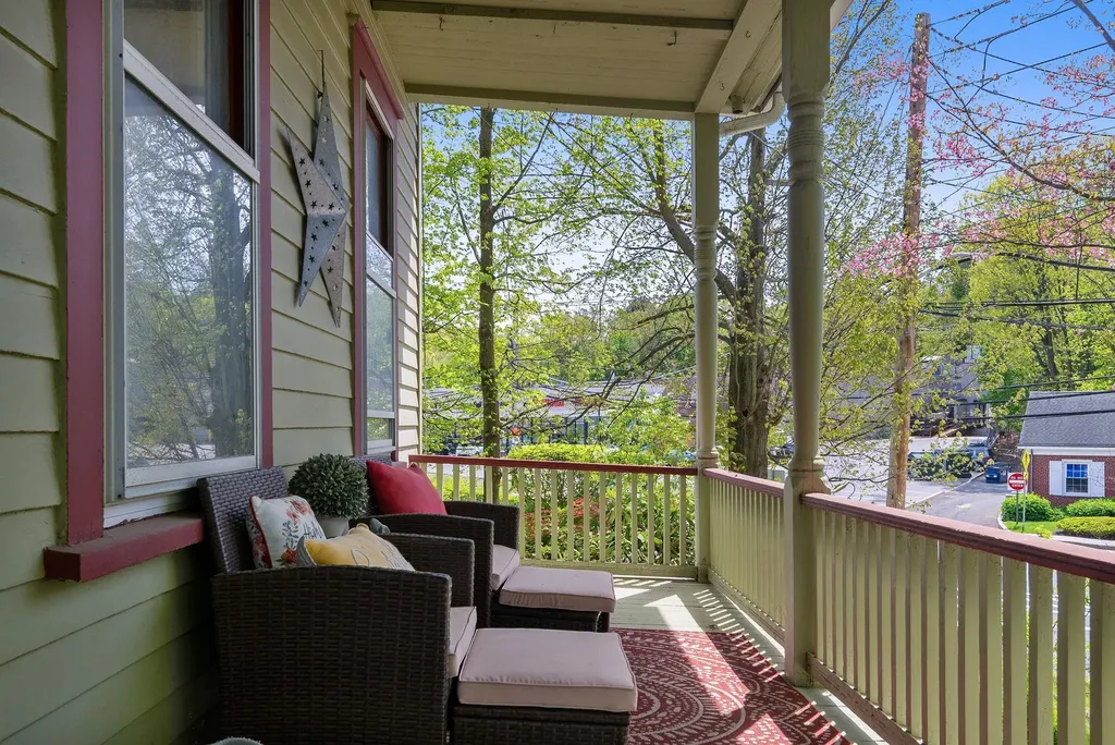 25 Brookville Avenue Ossining NY 10562