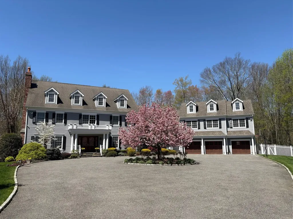 103 Stone Bridge Lane Bedford Hills NY 10507