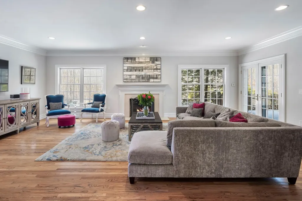 103 Stone Bridge Lane Bedford Hills NY 10507