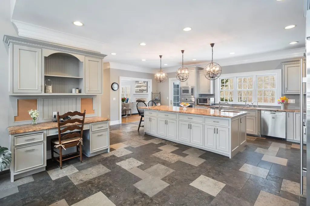 103 Stone Bridge Lane Bedford Hills NY 10507
