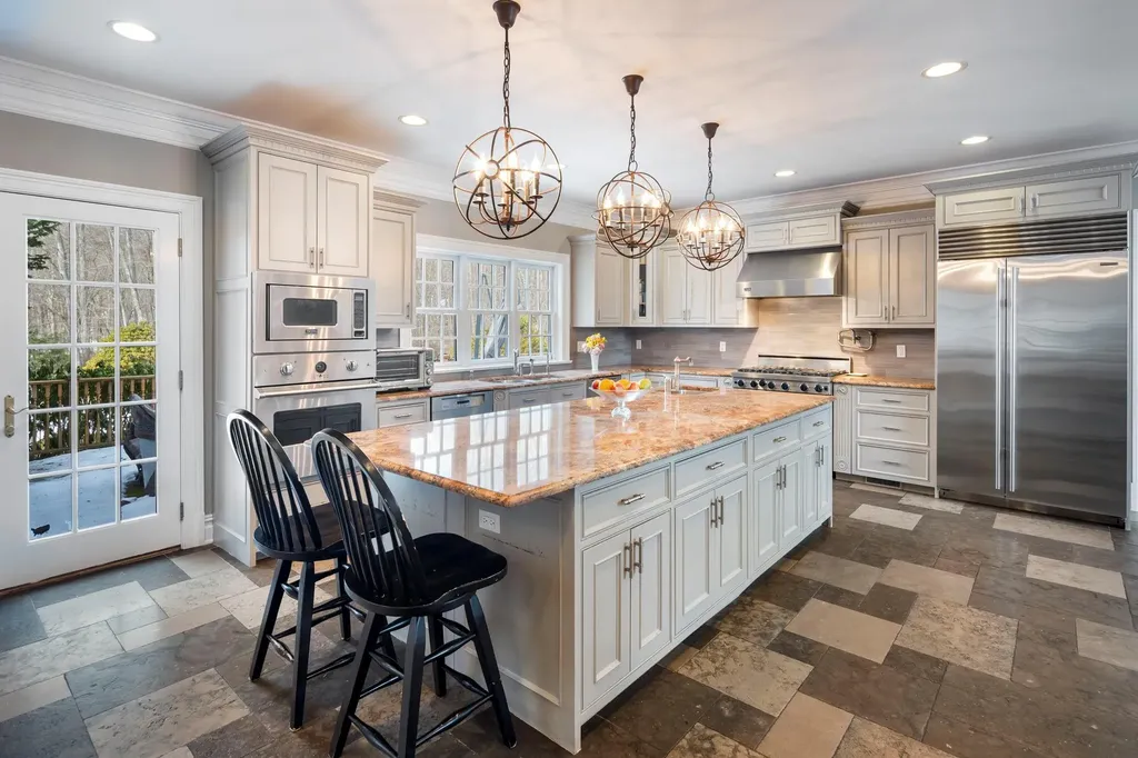 103 Stone Bridge Lane Bedford Hills NY 10507