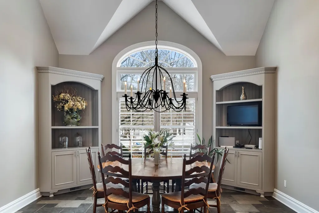 103 Stone Bridge Lane Bedford Hills NY 10507