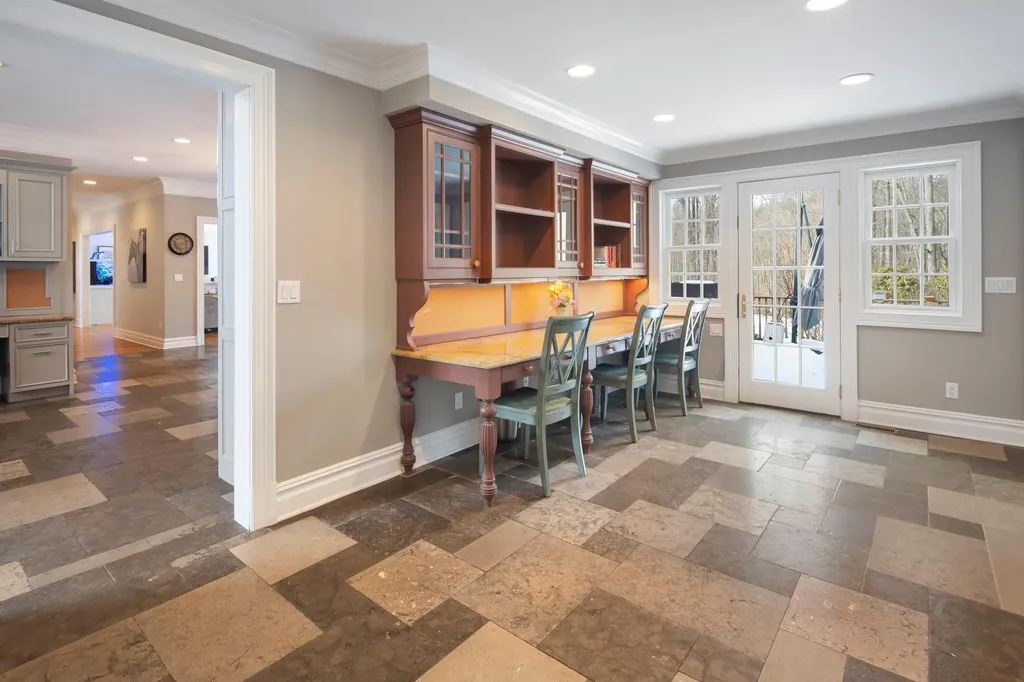 103 Stone Bridge Lane Bedford Hills NY 10507