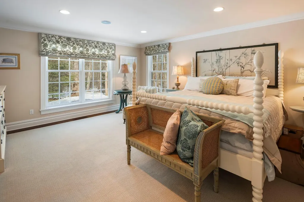 103 Stone Bridge Lane Bedford Hills NY 10507