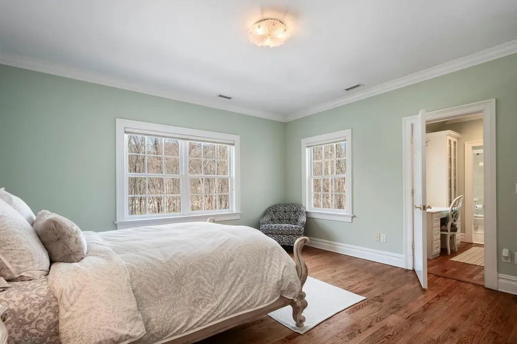 103 Stone Bridge Lane Bedford Hills NY 10507