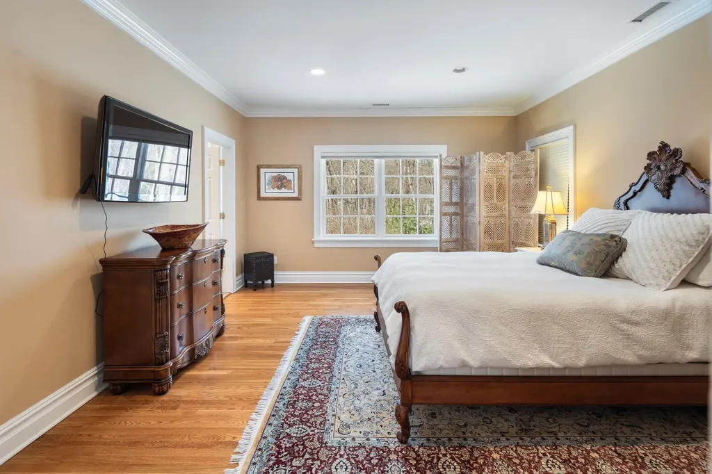 103 Stone Bridge Lane Bedford Hills NY 10507