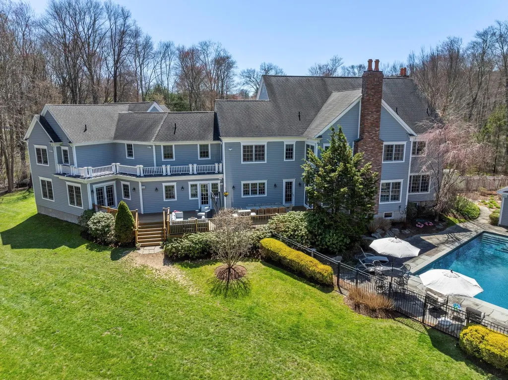 103 Stone Bridge Lane Bedford Hills NY 10507
