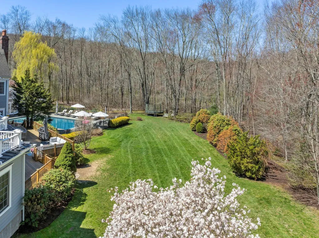 103 Stone Bridge Lane Bedford Hills NY 10507