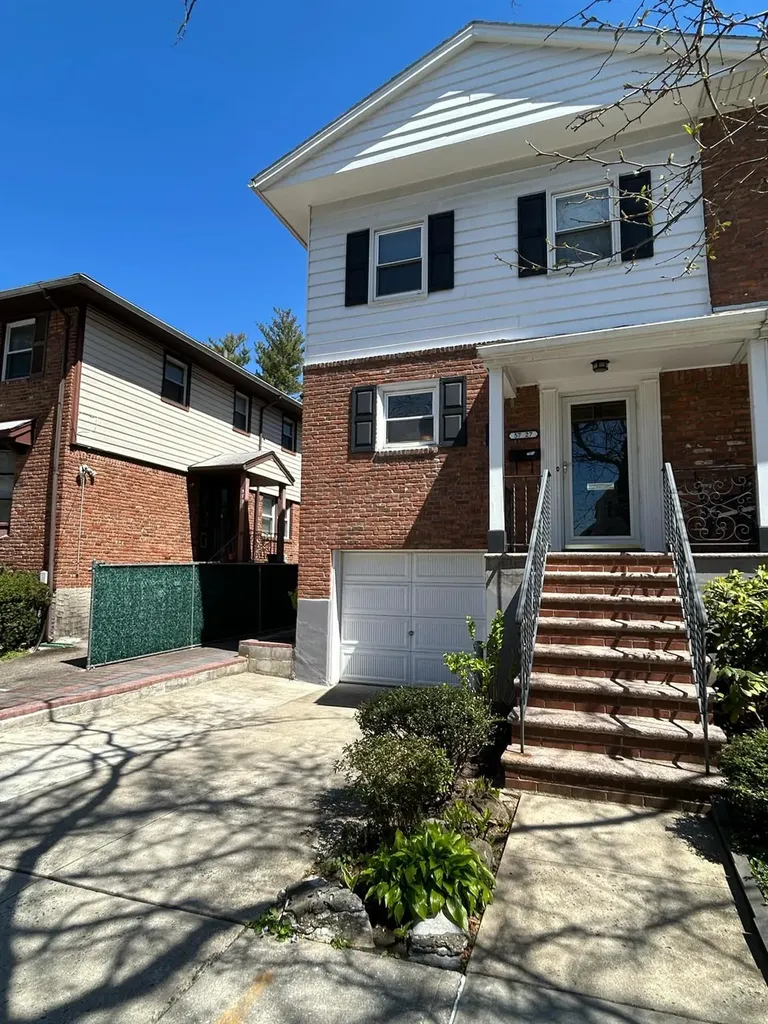 57-27 225th Street Bayside NY 11364