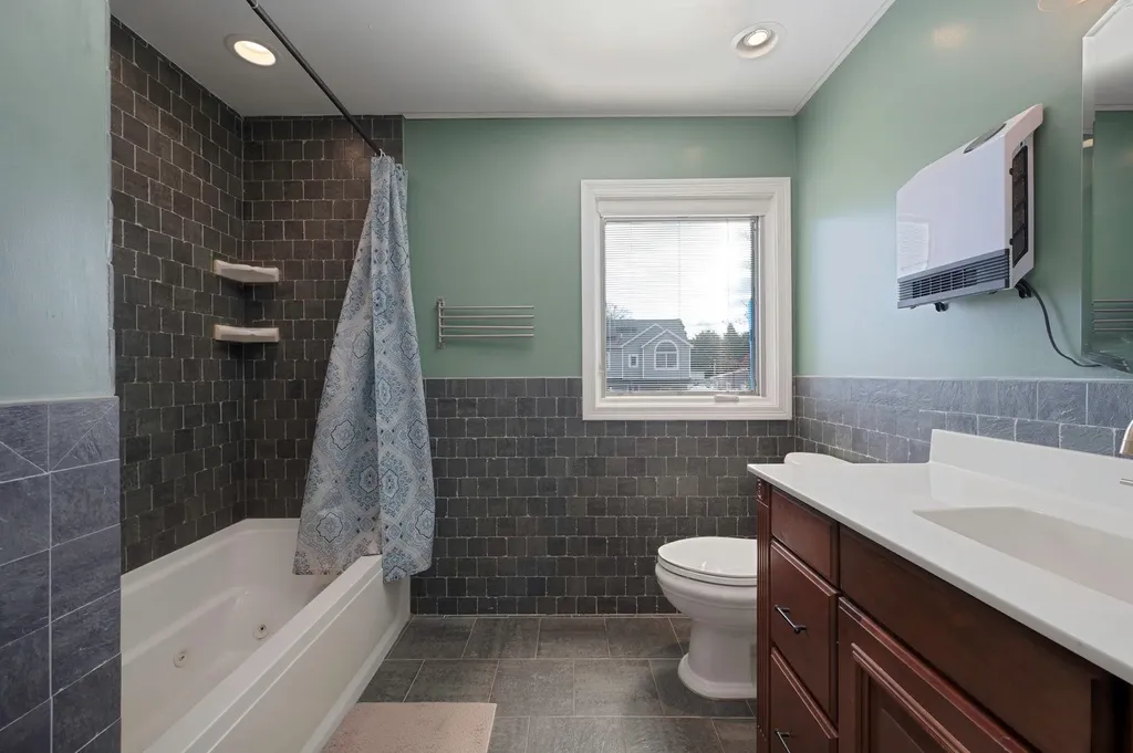 9 Prentice Road Levittown NY 11756