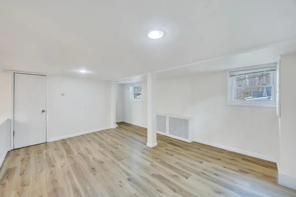 152 Walnut Road Kings Park NY 11754