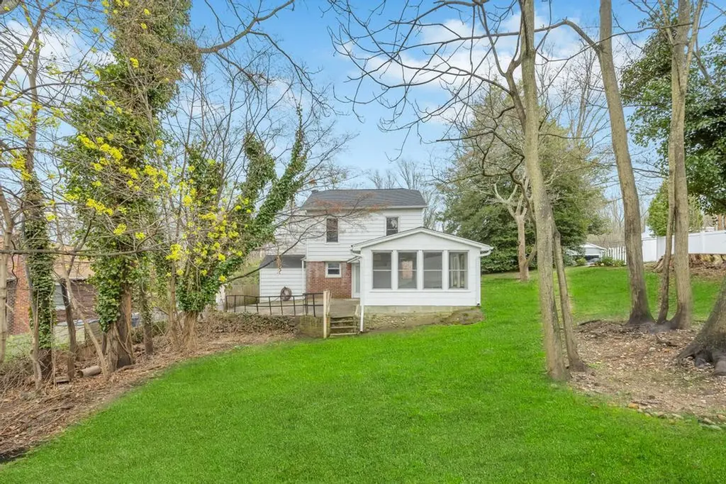 152 Walnut Road Kings Park NY 11754