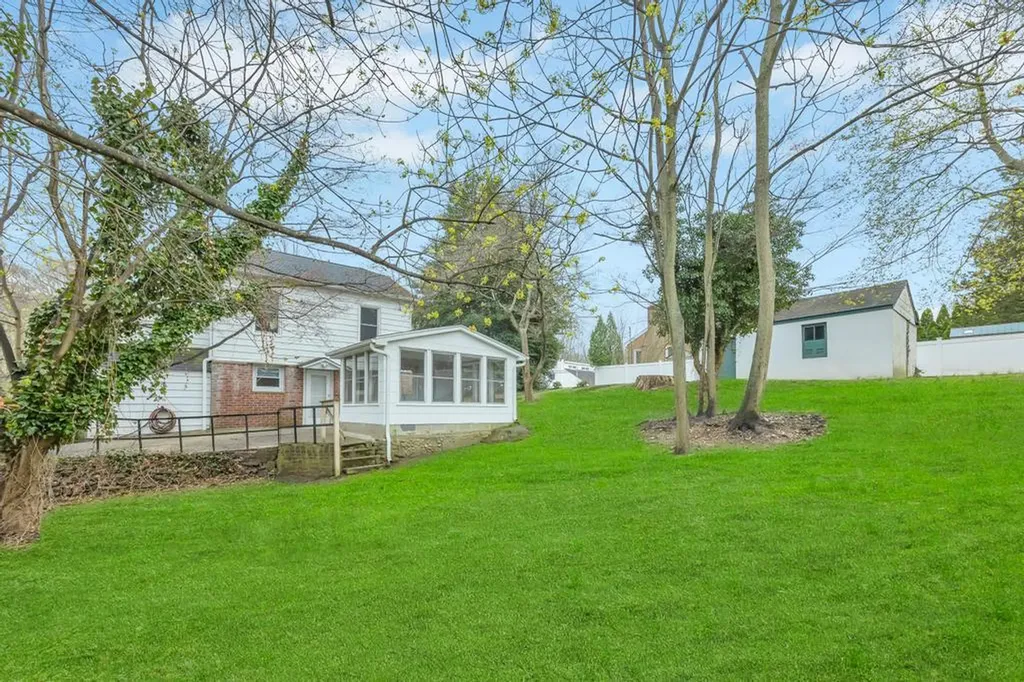 152 Walnut Road Kings Park NY 11754