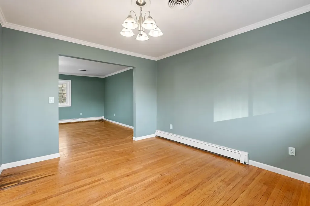 21 Standish Avenue Middletown NY 10940
