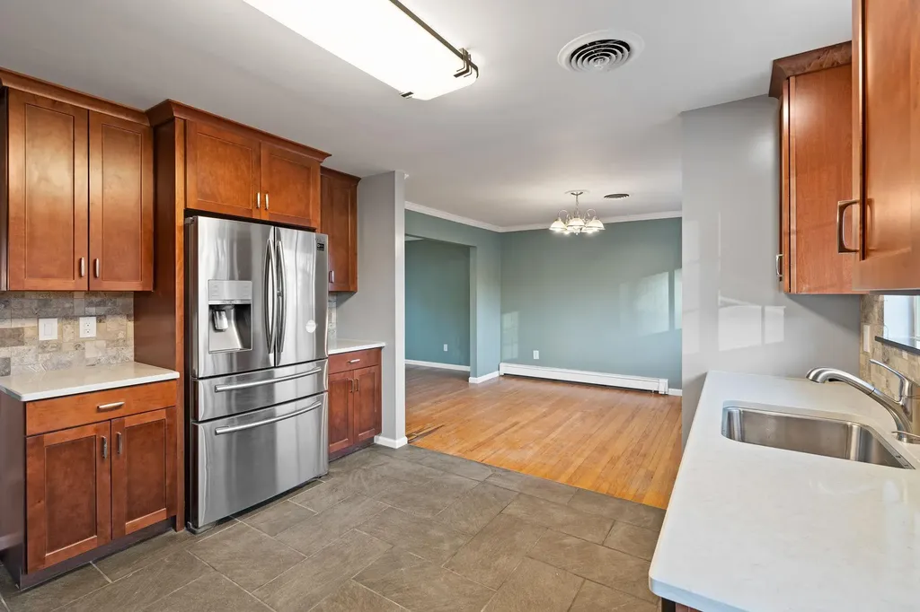 21 Standish Avenue Middletown NY 10940