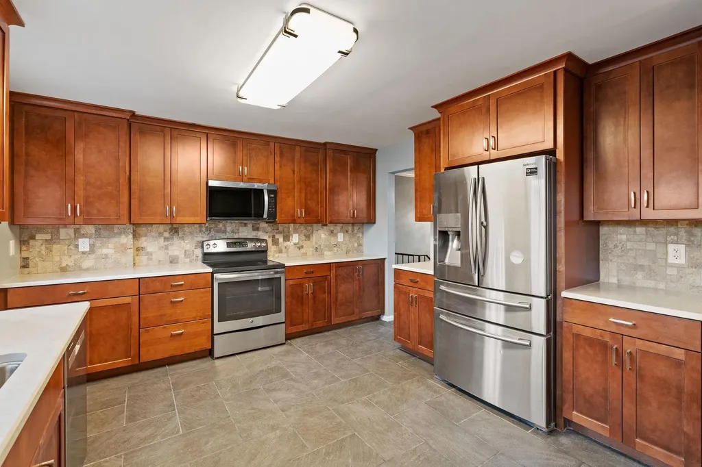 21 Standish Avenue Middletown NY 10940