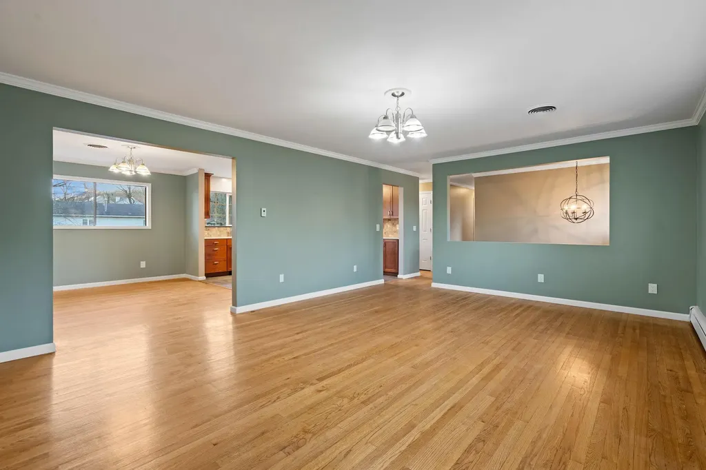 21 Standish Avenue Middletown NY 10940