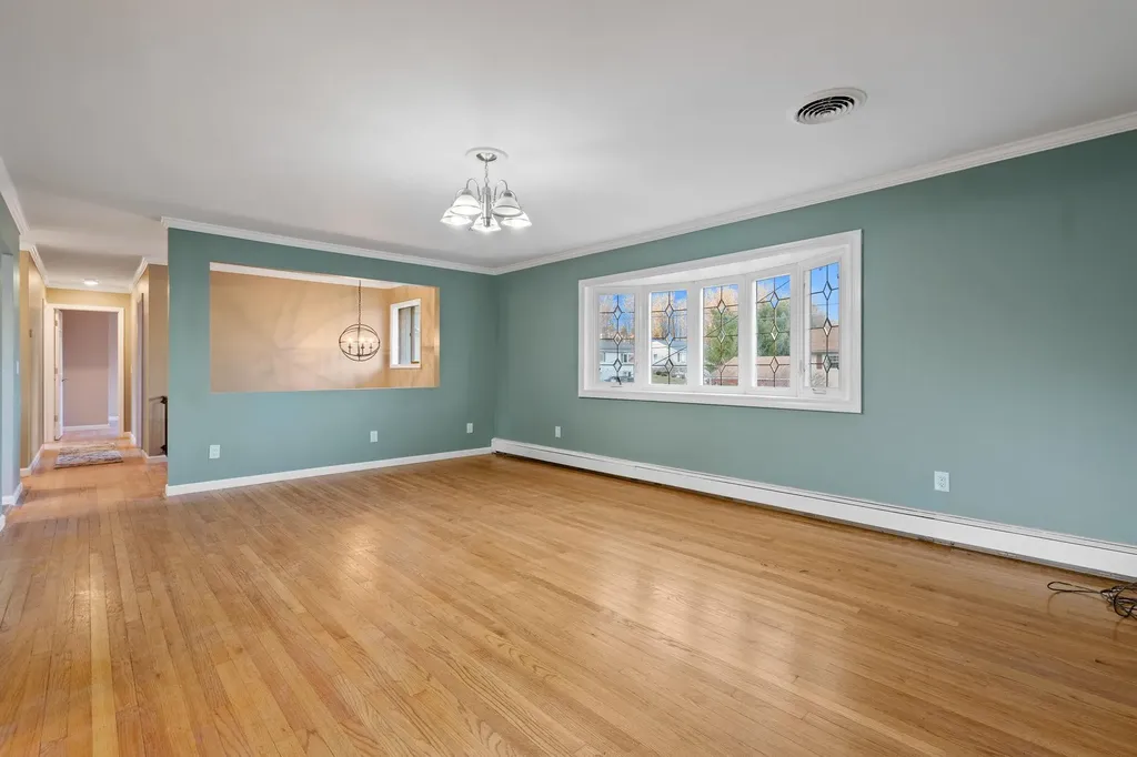21 Standish Avenue Middletown NY 10940