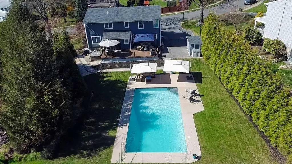 19 Evergreen Lane Pearl River NY 10965
