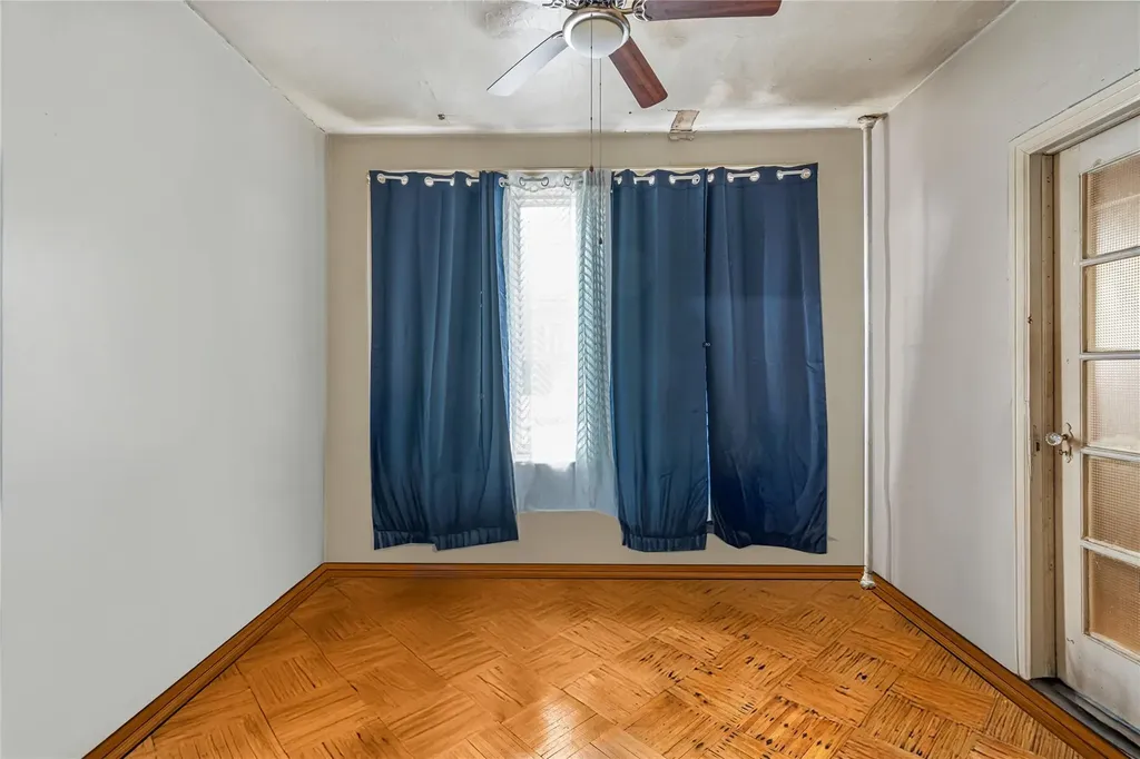 1816 21st Drive Astoria NY 11105