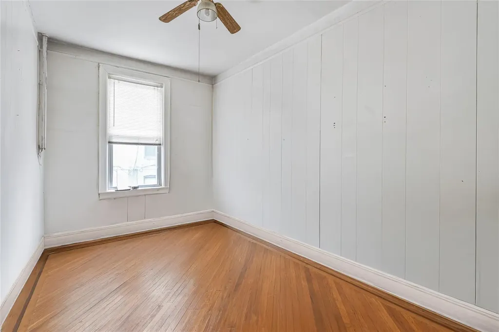 1816 21st Drive Astoria NY 11105