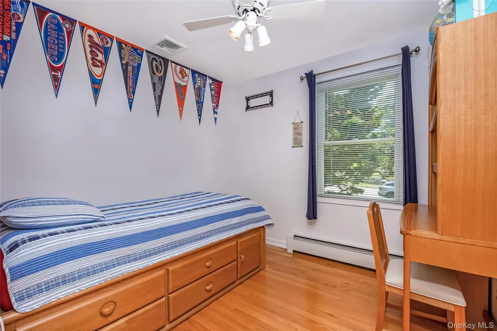 353 Thrift Street Ronkonkoma NY 11779