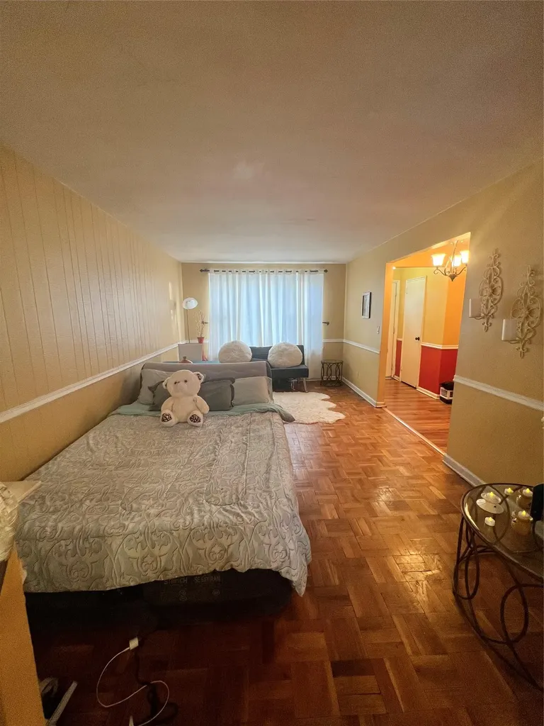 1282 Edison Avenue Bronx NY 10461