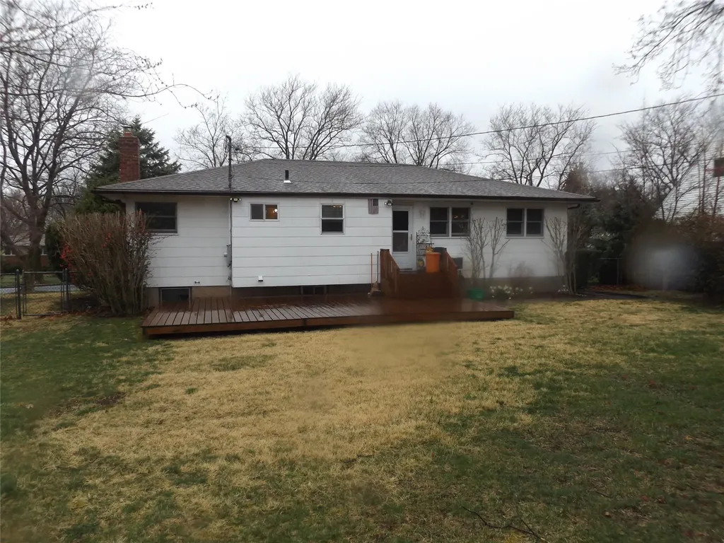 9 Balboa Drive Kings Park NY 11754