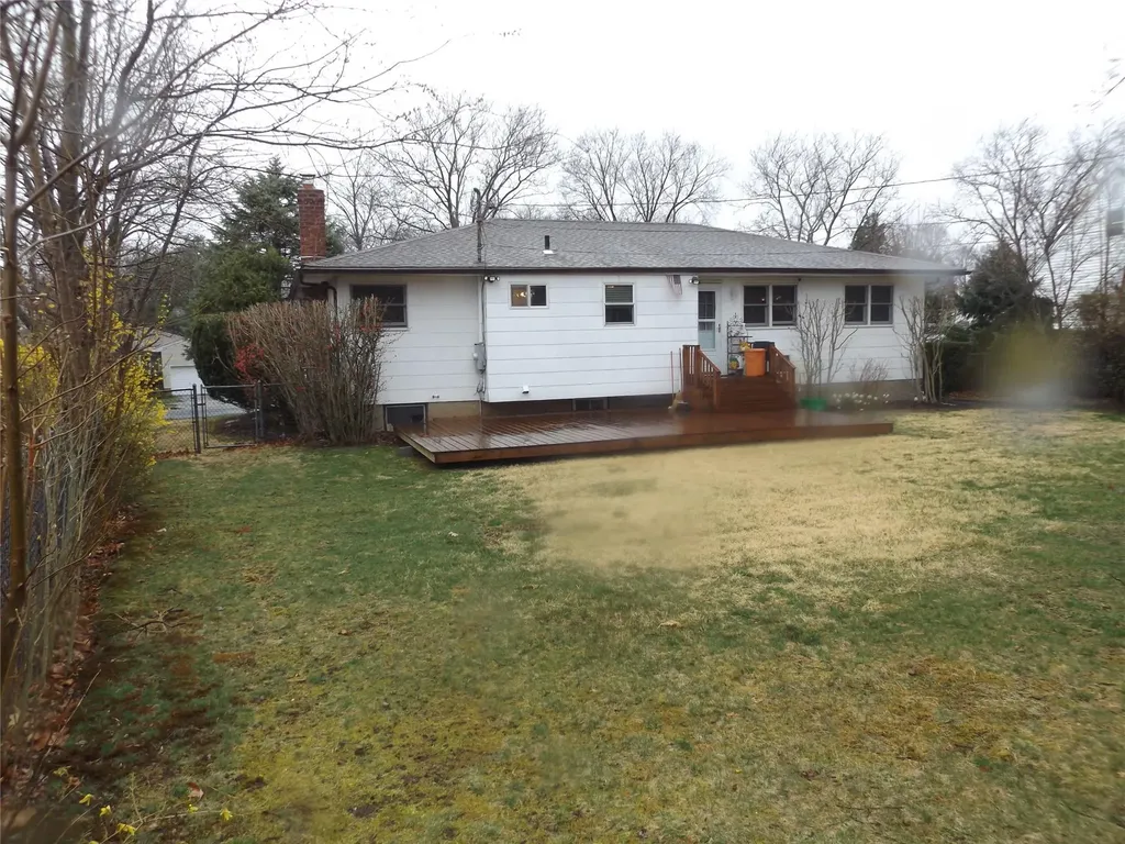 9 Balboa Drive Kings Park NY 11754