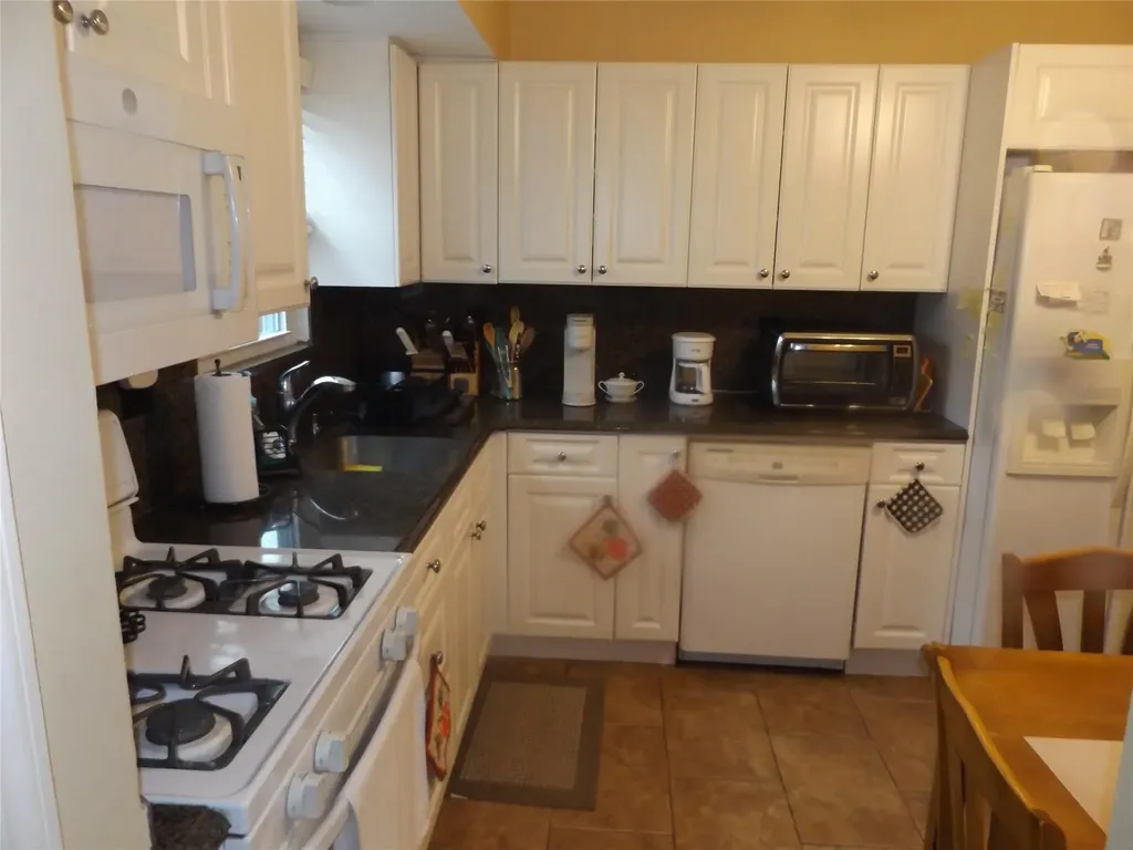 9 Balboa Drive Kings Park NY 11754