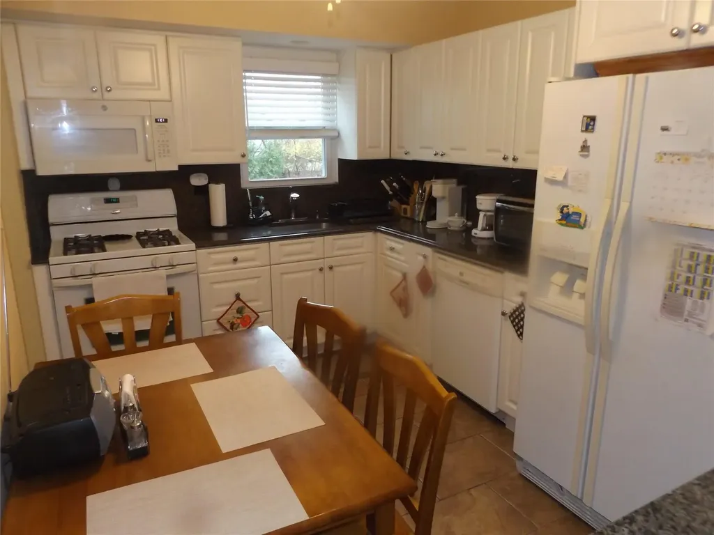 9 Balboa Drive Kings Park NY 11754