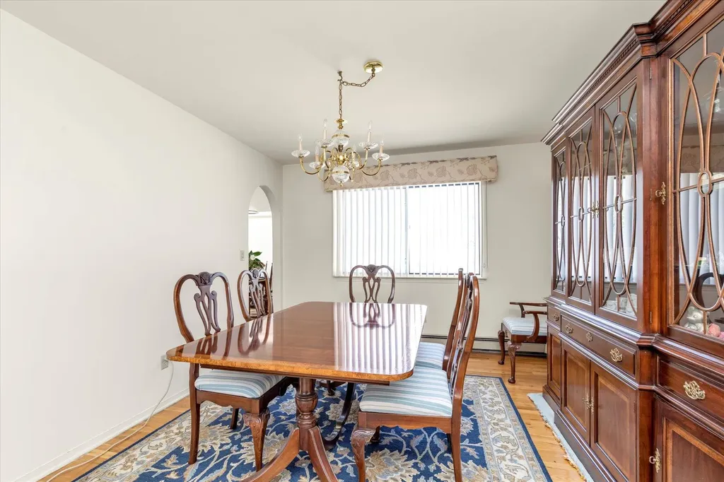 7 Sunset Avenue Lynbrook NY 11563
