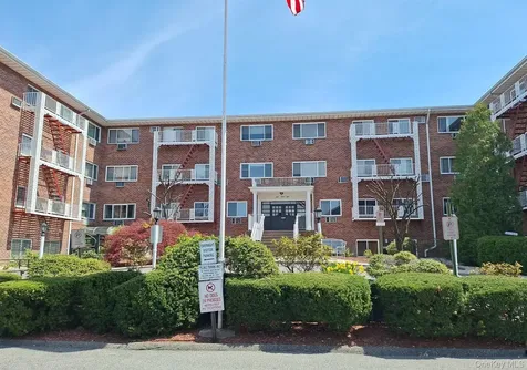 838 Pelhamdale Avenue New Rochelle NY 10801