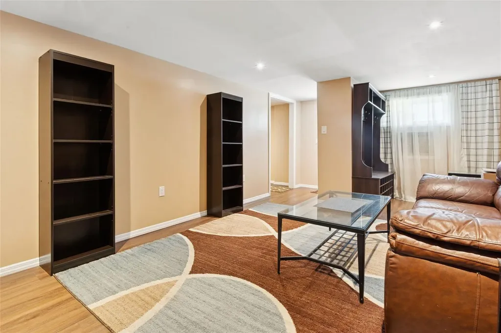 1663 John Street Merrick NY 11566