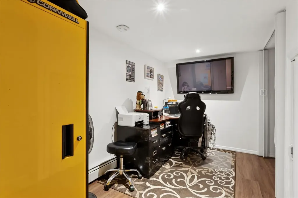 1663 John Street Merrick NY 11566