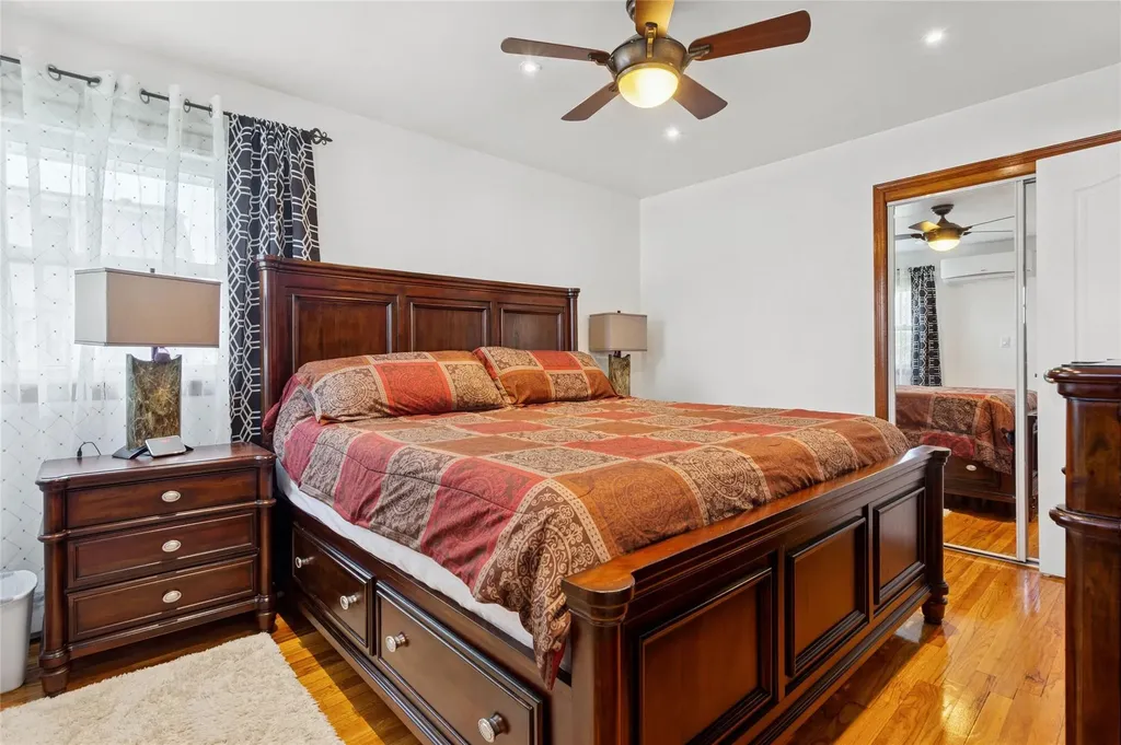 1663 John Street Merrick NY 11566