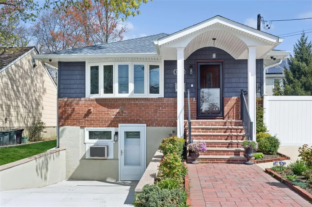 1663 John Street Merrick NY 11566