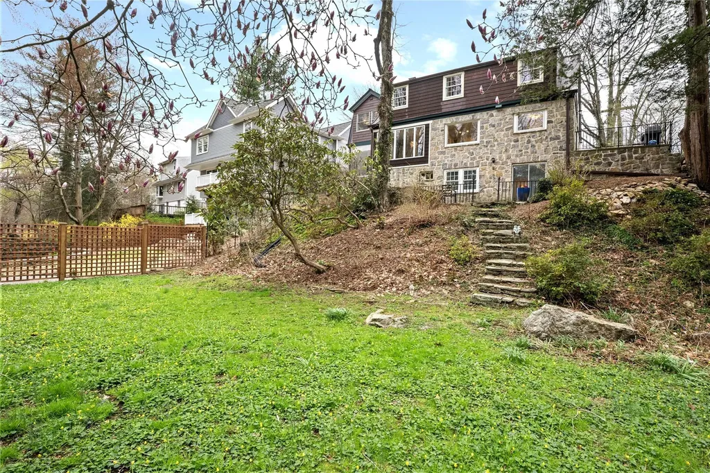 38 Reynal Road White Plains NY 10605