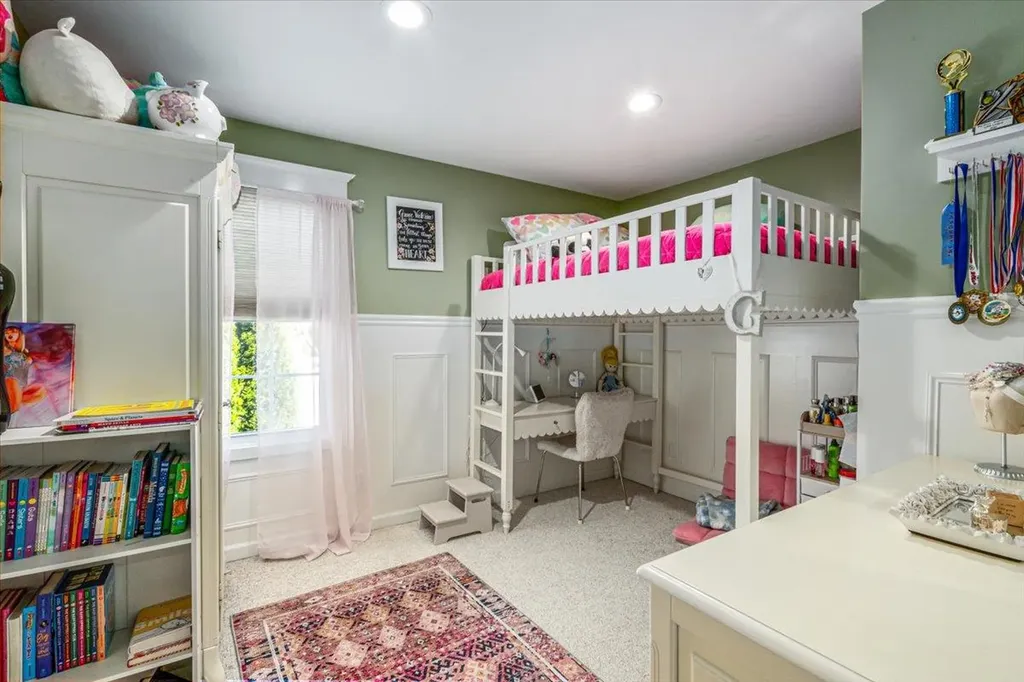 486 Grenadon Lane North Babylon NY 11703