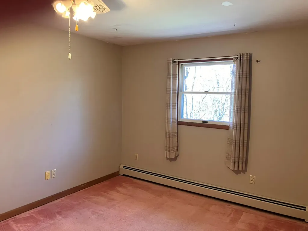 218 Roosevelt Road Hyde Park NY 12538