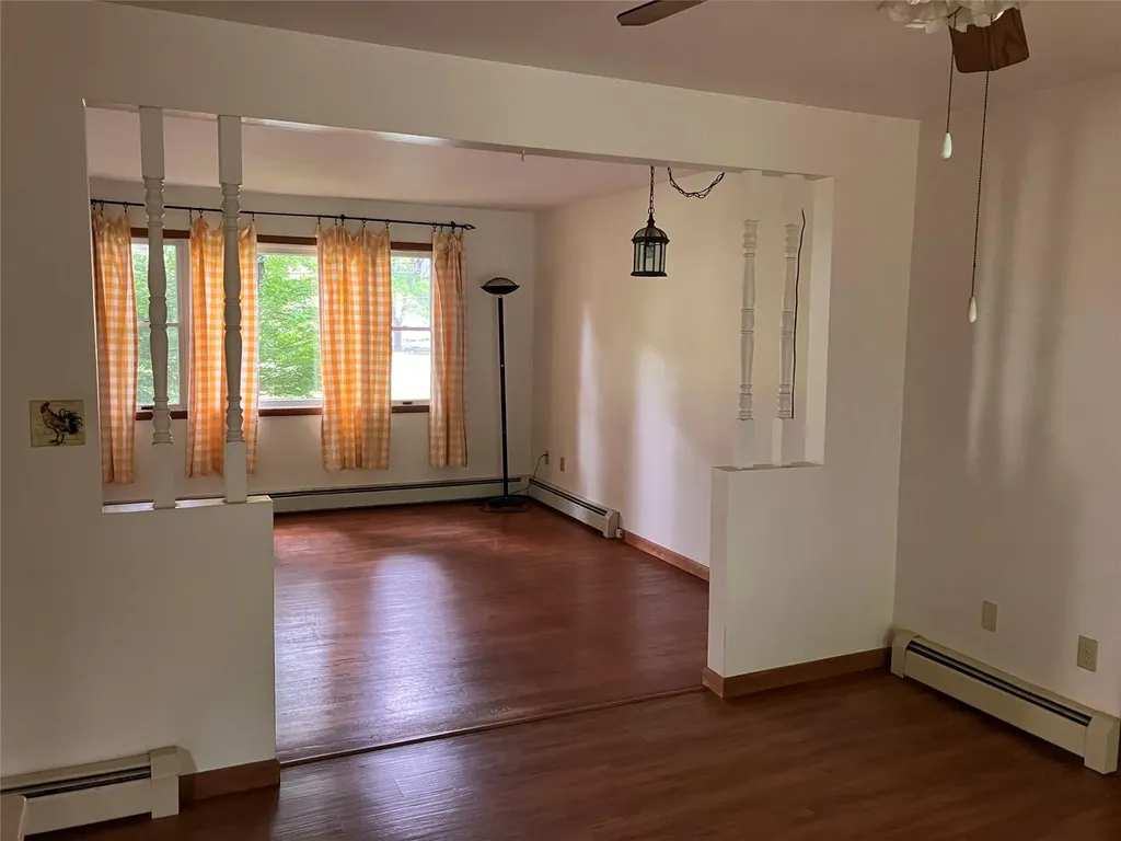 218 Roosevelt Road Hyde Park NY 12538