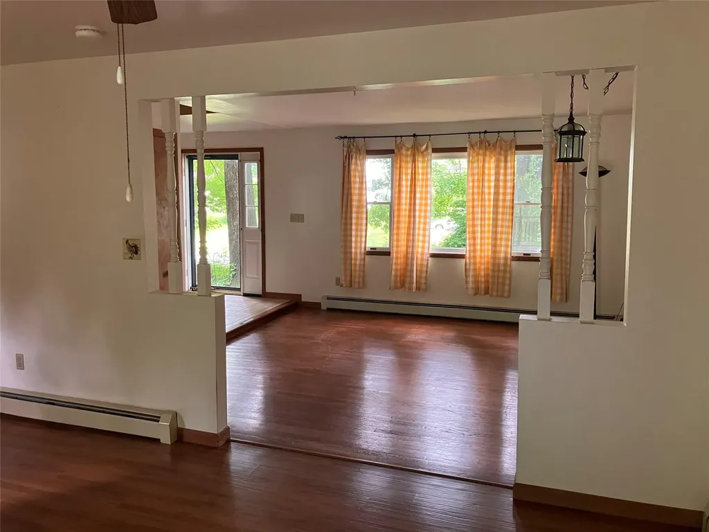 218 Roosevelt Road Hyde Park NY 12538