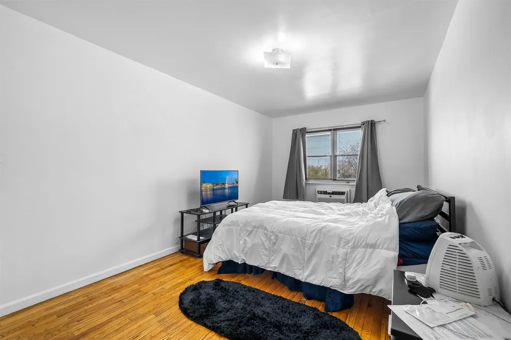 270 Robinson Avenue Bronx NY 10465