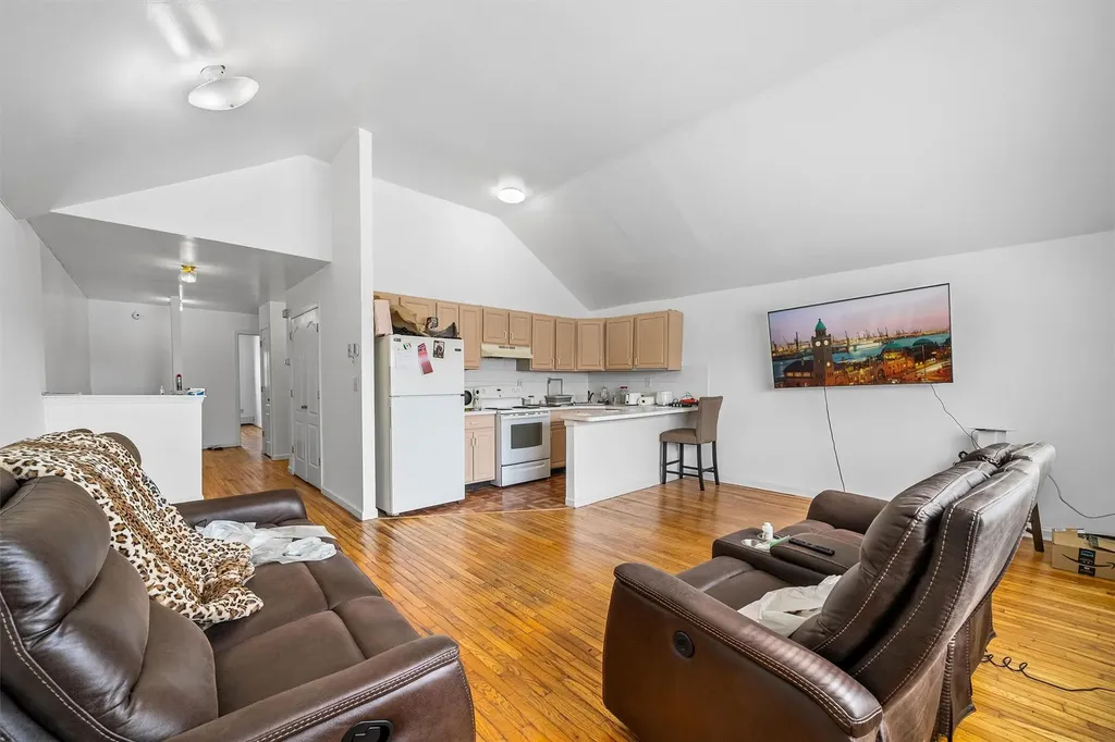 270 Robinson Avenue Bronx NY 10465