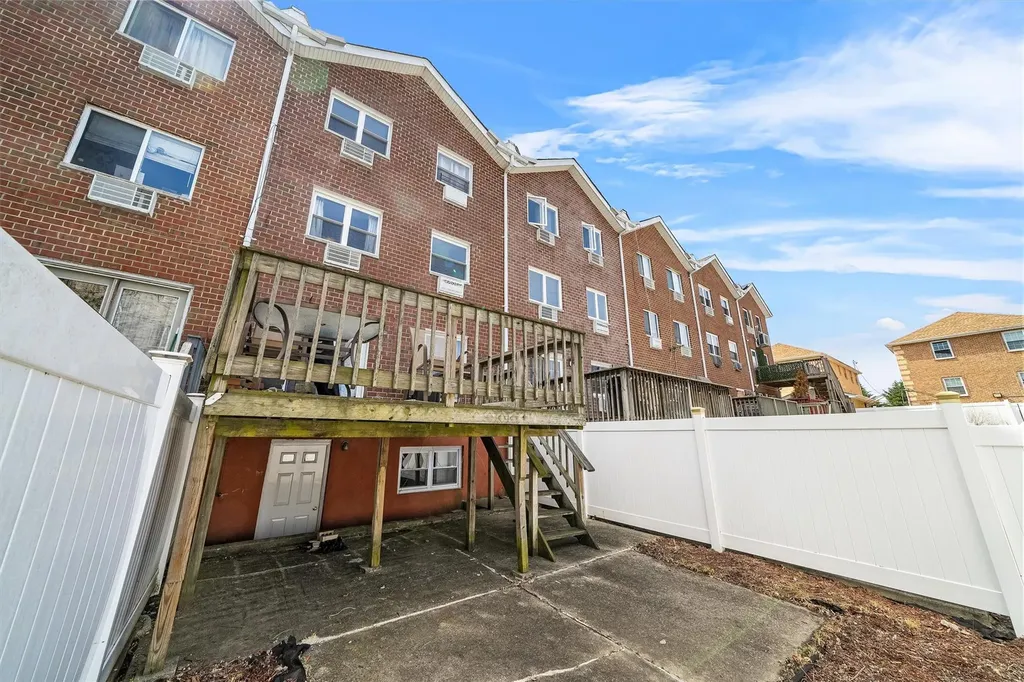 270 Robinson Avenue Bronx NY 10465