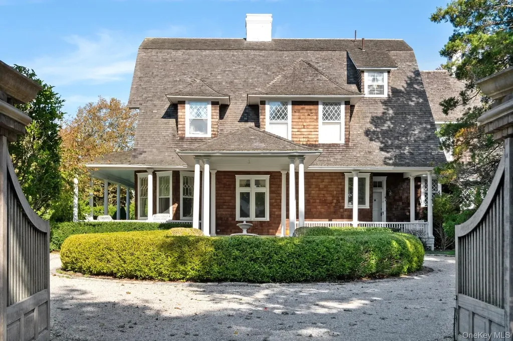 10 Post Lane Quogue NY 11959